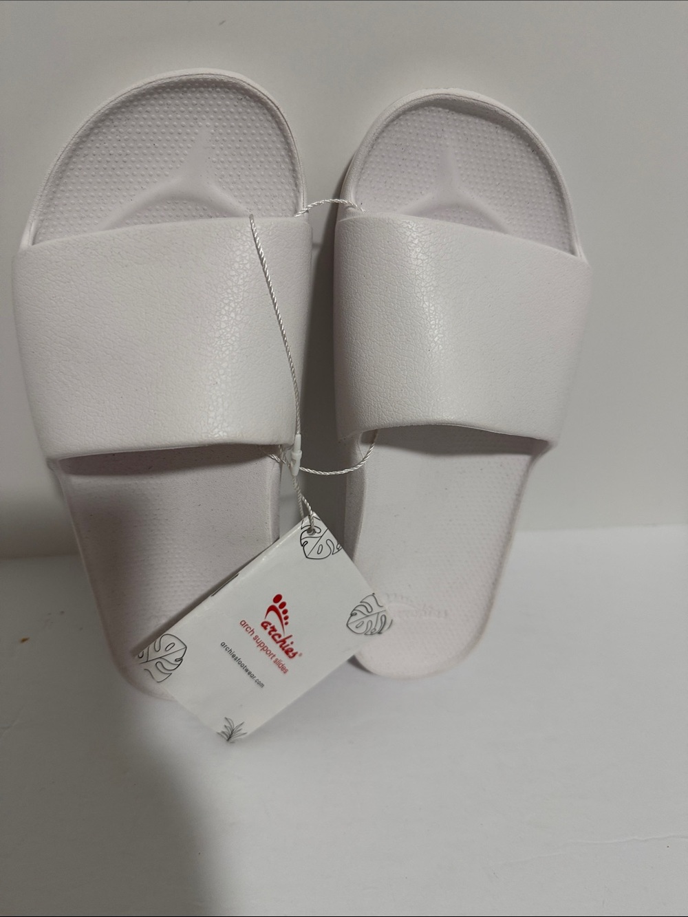 Archie’s Women’s White Slide Sandals - Supportive Pool & Casual Slides Size 5